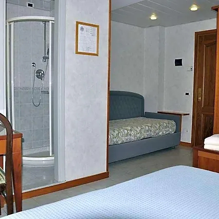 De France Hotel 3*
