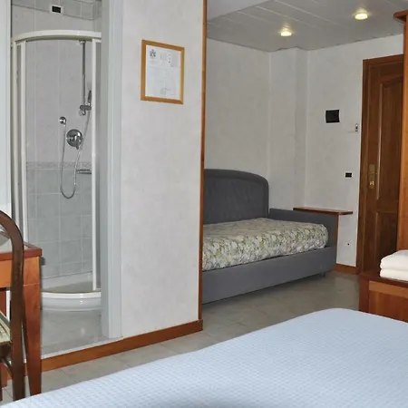 De France Hotel 3*